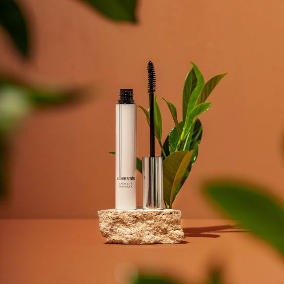 Elleevate Lash Lift Mascara professional conditioning mascara