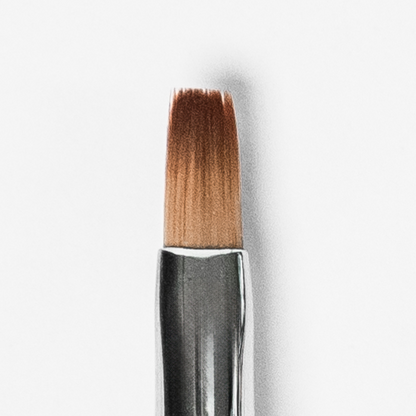 Aurora size 7 square brush designed for gel application
